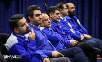 آیین رونمایی از تاکسی‌ون‌های جدید شهرداری تهران 13