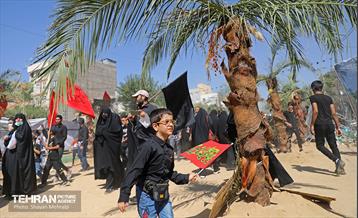 حضور کودکان در مراسم پیاده روی جاماندگان اربعین حسینی(ع) 18