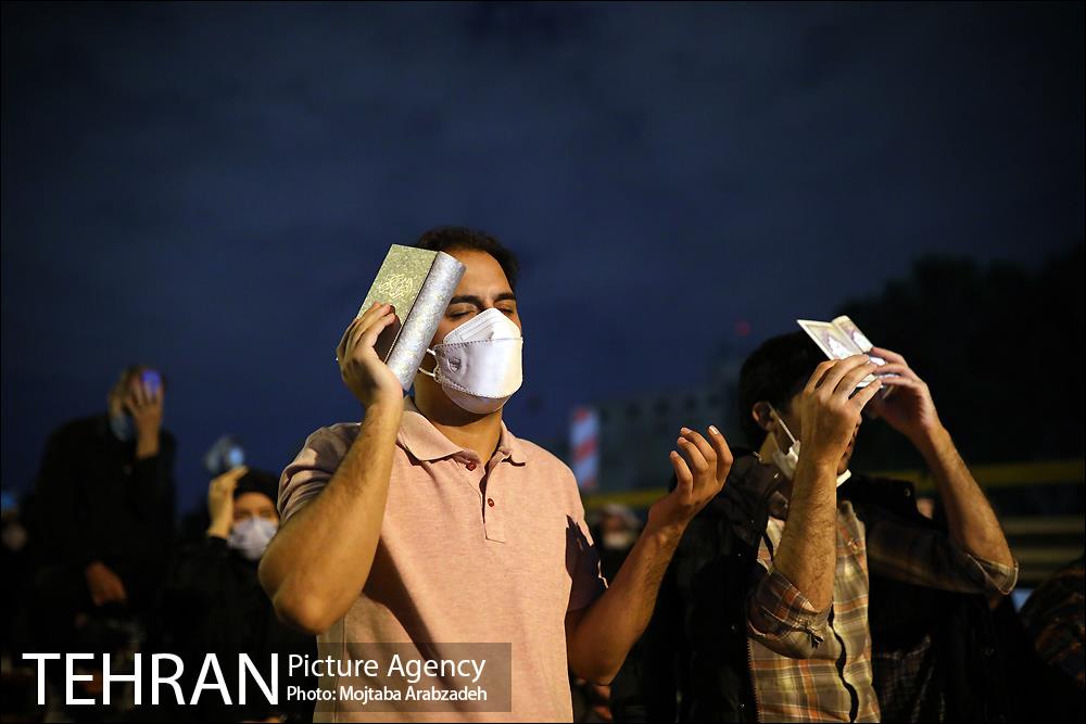 احیای شب بیست و سوم ماه رمضان در حسینیه همدانی‌ها 23