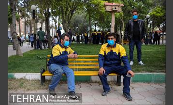 آغاز واکسیناسیون پاکبان‌ها و پرسنل جمع‌آوری پسماند شهر تهران 20