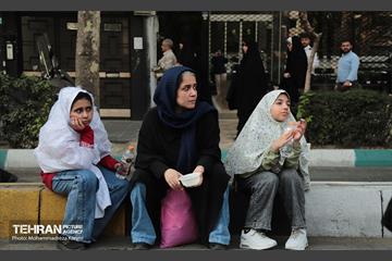 خدمت رسانی مواکب منطقه۱۶ به نمازگزاران عید سعید فطر 4