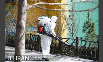 عملیات گسترده ضدعفونی خیابان ولیعصر (عج) توسط آتش نشانان تهران 12