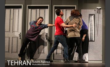 نمایش حریق 24