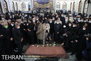 تشییع پیکر استاد محمدرضا شجریان در بهشت زهرا (س) 16