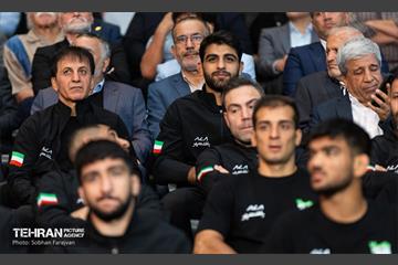 مراسم تجلیل از کشتی‌گیران قهرمان (جشنی برای ایران)  13