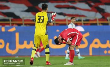 دیدار تیم های فوتبال پرسپولیس تهران و نفت مسجد سلیمان 13