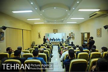 نشست بررسی دایره مشمول قانون ممنوعیت بکارگیری بازنشستگان 8