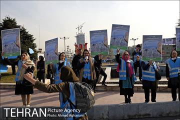 برپایی مراسم روز هوای پاک در میدان ونک 9