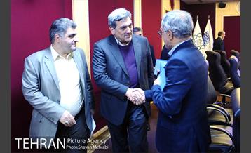 جلسه شورای معاونان، مشاوران و شهرداران با حضور شهردار تهران 32