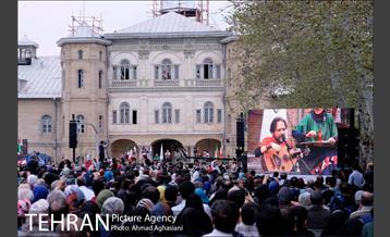 کنسرت گروه رستاک در میدان مشق 12