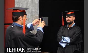 نخستین جشن فارغ التحصیلی ادوار دانشکده خبر 48