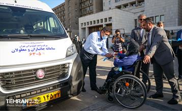 مراسم ورود ۲۰ ون‌ ویژه به ناوگان خدمات‌رسانی به معلولان و جانبازان 15