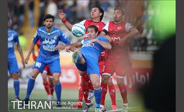 دیدار تیم‌های فوتبال پدیده و استقلال