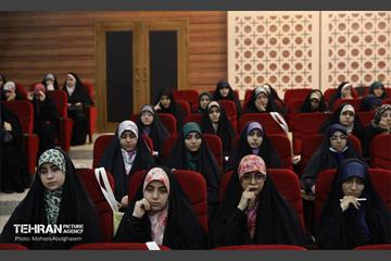 نشست جمعی از دانشجویان با شهردار تهران 8