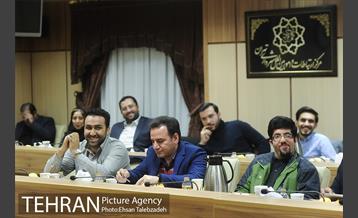 نشست صمیمانه عارف نیا با مسئولین پایگاه های خبری و فعالان فضای مجازی 12