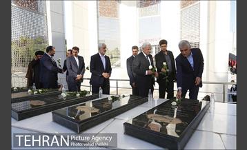 آیین اهتزاز پرچم هزار متری عزای حضرت اباعبدالله(ع) 3