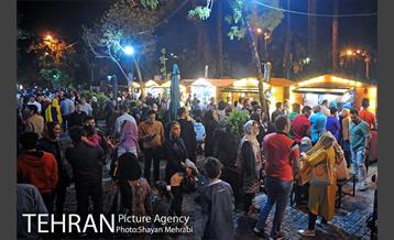 سرپرست شهرداری تهران و رئیس مرکز ارتباطات و امور بین الملل شهرداری تهران در بازدید از فعالیت‌های شبانه شهرداری و زندگی شبانه مردم تهران 5