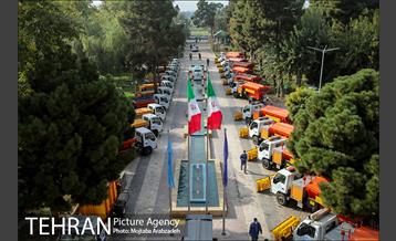 بازدید شهردار تهران از تجهیزات سازمان پسماند صالح آباد 5