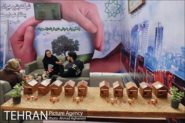 بازدید رئیس شورای شهر تهران از نمایشگاه بین المللی پسامد، بازیافت 20