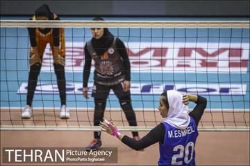 قهرمانی زود هنگام والیبال زنان سایپا تهران 19