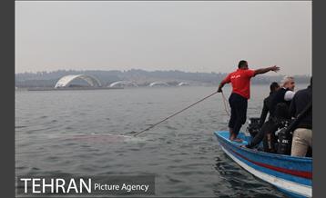 سقوط یه فروند بالگرد در دریاچه شهدای خلیج فارس 9