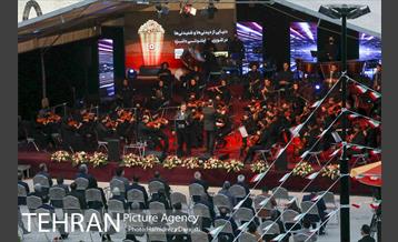 اجرای کنسرت سالار عقیلی در باغ کتاب 24