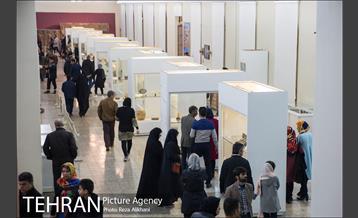 گشت و گذاری در موزه‌های ملی، آبگینه و نقاشی 28