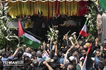 تشییع پیکر شهید اسماعیل هنیه در تهران - 3 27