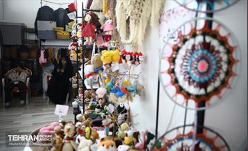 بیست و یکمین نمایشگاه زنان و تولید ملی 1