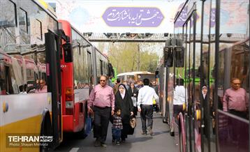 خدمات‌رسانی شهرداری تهران در نماز عید فطر مصلی تهران 16