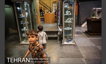 روز جهانی کودک در برج آزادی 16