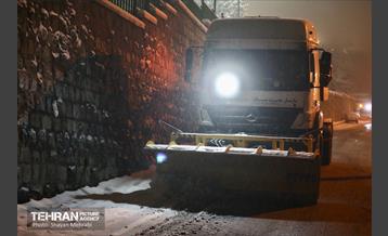 بارش برف زمستانی در معابر شمالی پایتخت - 1 24