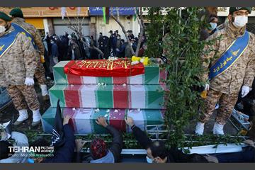 مراسم تشییع ۱۵۰ شهید گمنام در تهران 8