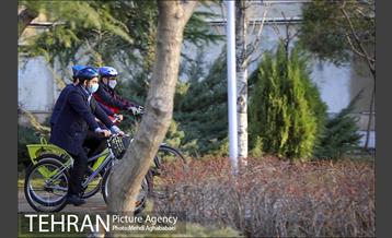 پویش سه شنبه های بدون خودرو در منطقه 8