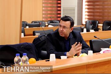 نشست صمیمانه رئیس مرکز ارتباطات شهرداری تهران با اصحاب رسانه 36