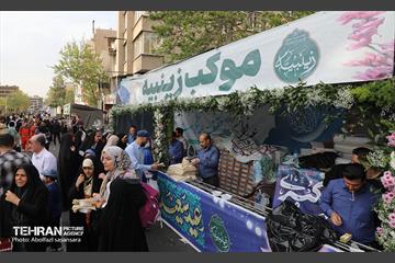 خدمت‌رسانی موکب زینبیه(س) منطقه ۸ در مصلای تهران 12