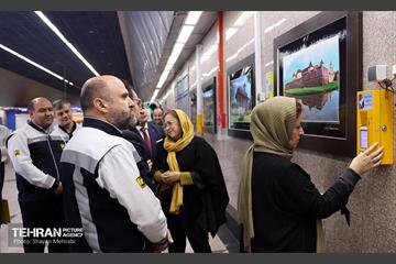 افتتاح نمایشگاه عکس رومانی در ایستگاه مترو تجریش 15