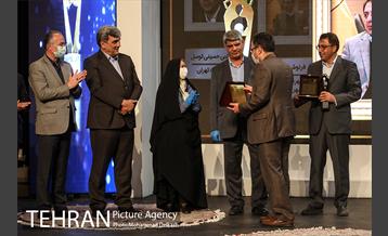 اولین همایش مدیران برتر شهر ارتباطی تهران_2 32