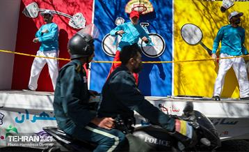 اجرای کارناوال نوروزی لبخند بهار در بازار تهران  6