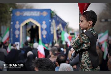 تشییع پیکر مطهر شهدای ناوشکن دنا 41