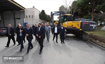 رونمایی از ماشین آلات سازمان مدیریت پسماند 13