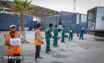 خدمات رسانی شهرداری منطقه 5 در پایانه مرزی مهران 1