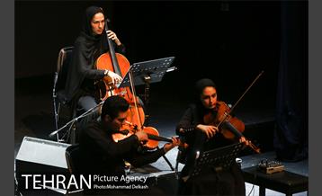 کنسرت آنلاین علیرضا قربانی در تالار وحدت 12