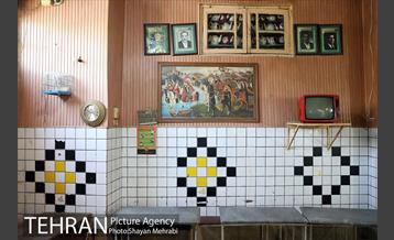 بازدید شهردار تهران از قهوه‌خانه حسین رمضان یخی در محله دروازه غار 13