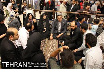بازدید پیروز حناچی شهردار تهران از هفدهمین نمایشگاه عطر سیب 15