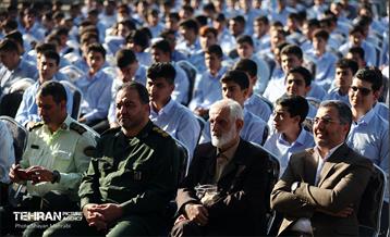 آیین آغاز سال تحصیلی جدید در دبیرستان ماندگار شهید مدرس 29