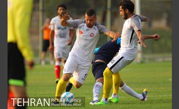 دیدار دوستانه نفت تهران - پاراگ