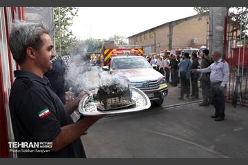 آیین بدرقه خادمین سازمان آتش‌نشانی 5