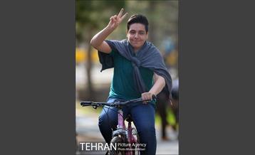 دوچرخه سواری در پارک چیتگر