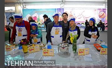 سومین جشنواره غذا و سفره های رنگین بازنشستگان شهرداری تهران 17